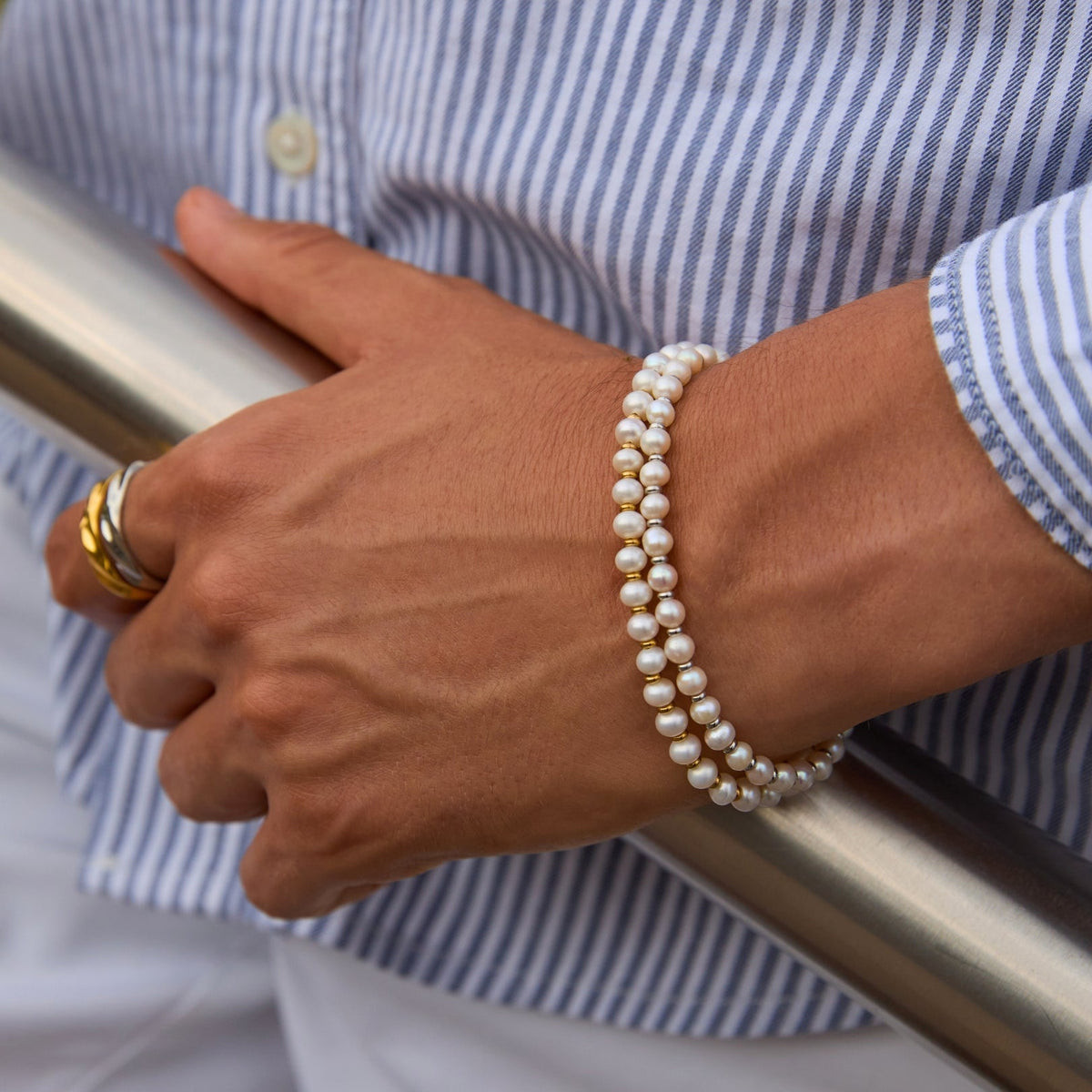 Klassisches Perlenarmband