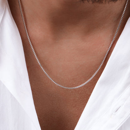 Minimalistische Kasten-Kette