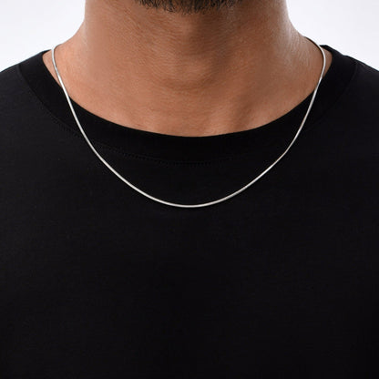 Minimalistische Kette mit quadratischen Gliedern