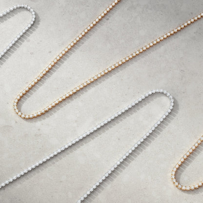 Minimalistische Tenniskette