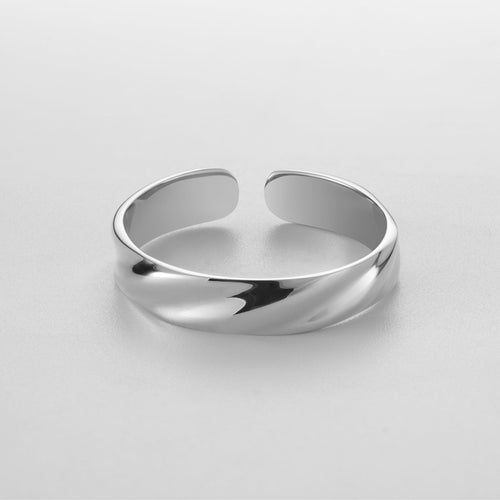 Gedrehter Ring in Einheitsgröße