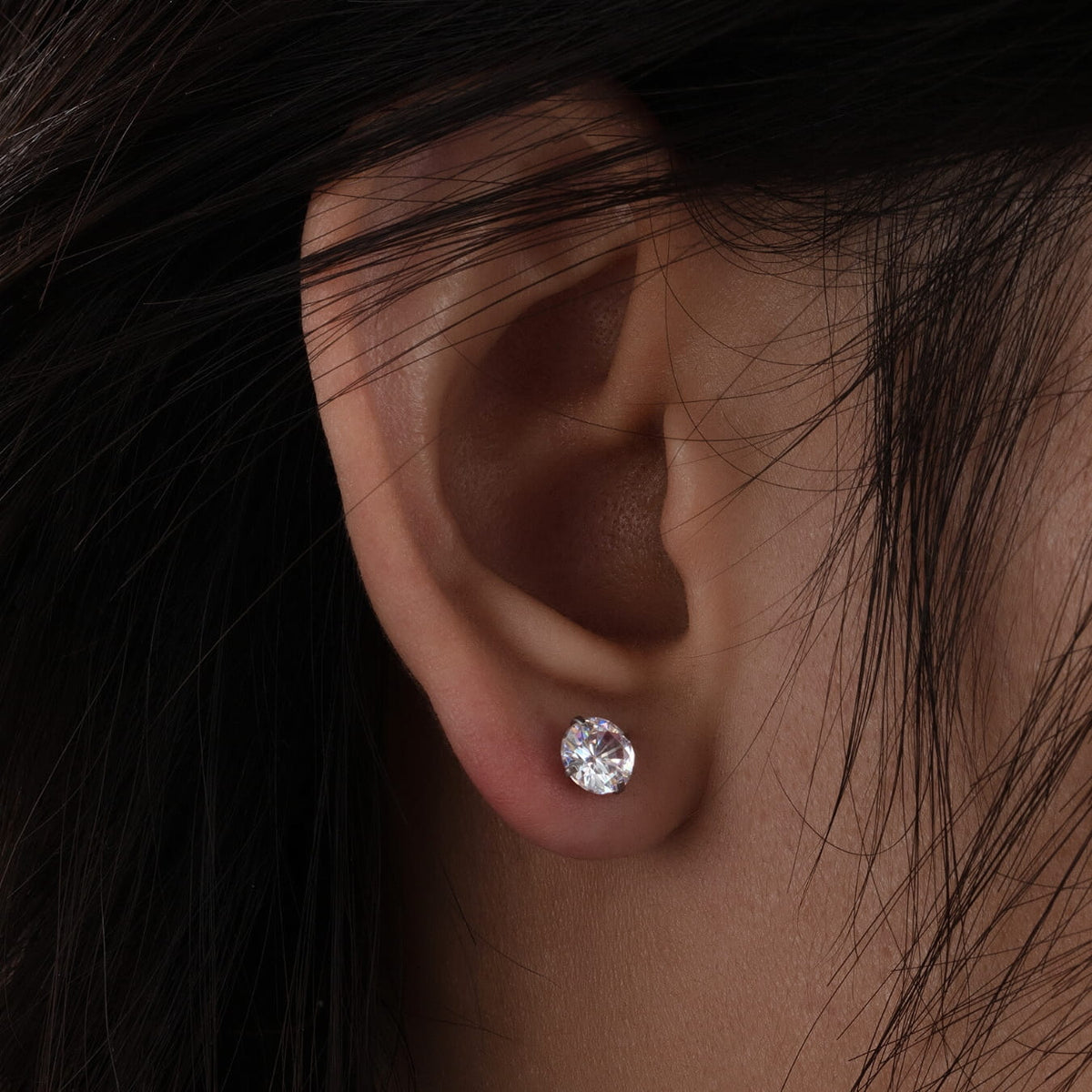 Klassische Diamant-Ohrstecker