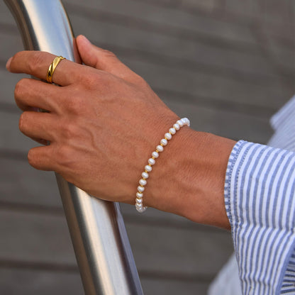 Klassisches Perlenarmband