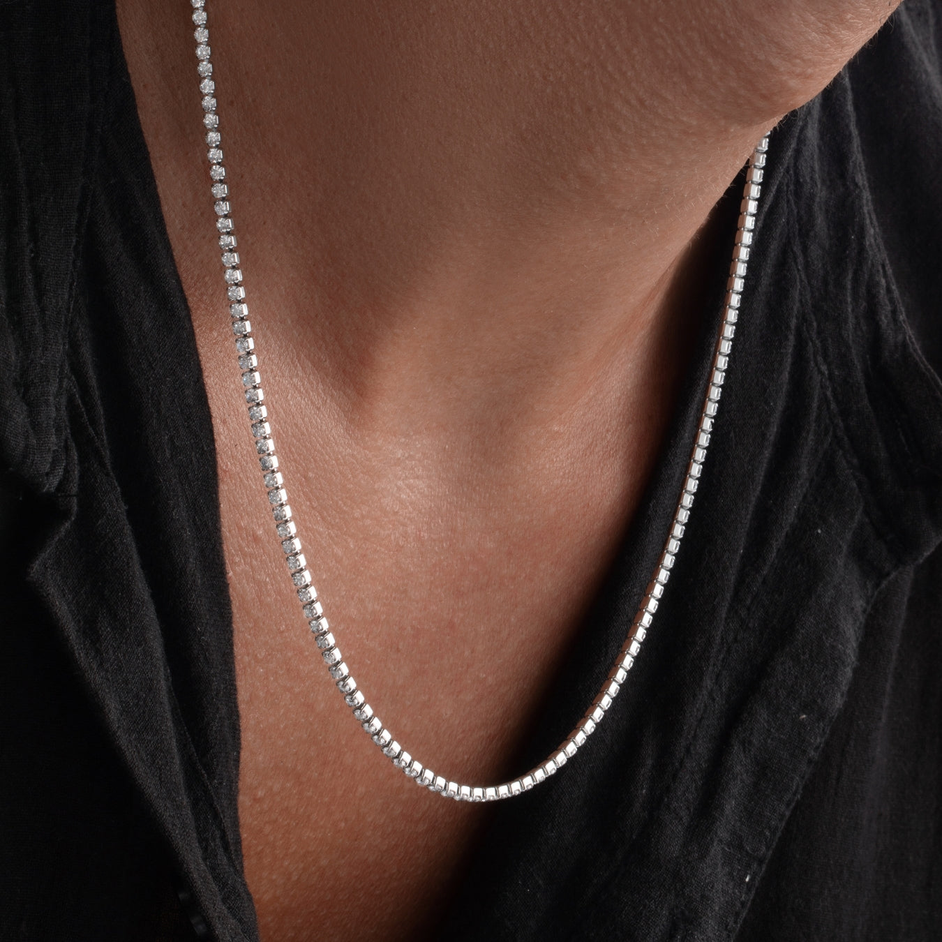 Minimalistische Tenniskette